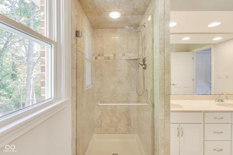 13587 Kensington Place Carmel IN 46032