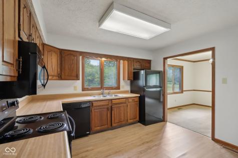 8089 Campbell Avenue Indianapolis IN 46250