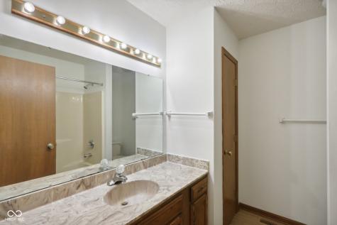 8089 Campbell Avenue Indianapolis IN 46250