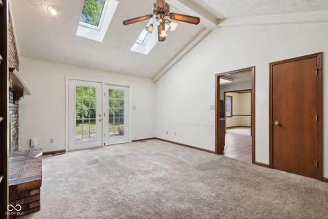 8089 Campbell Avenue Indianapolis IN 46250