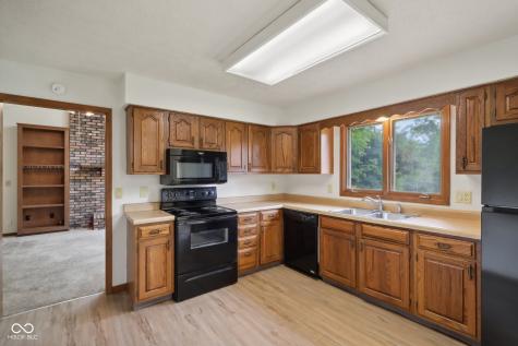 8089 Campbell Avenue Indianapolis IN 46250