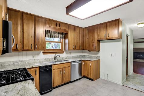 6041 Wexford Road Indianapolis IN 46220