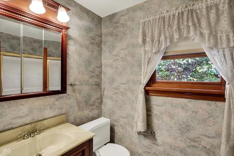 6041 Wexford Road Indianapolis IN 46220