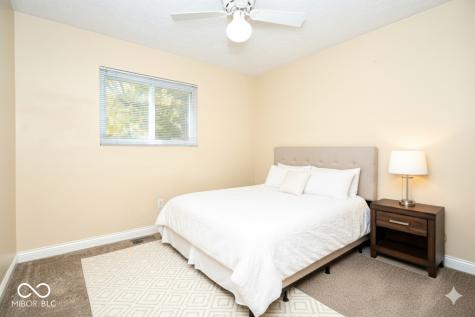 1165 Apple Valley Road Greenwood IN 46142