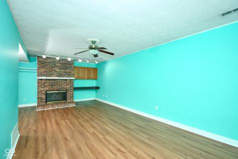 1165 Apple Valley Road Greenwood IN 46142
