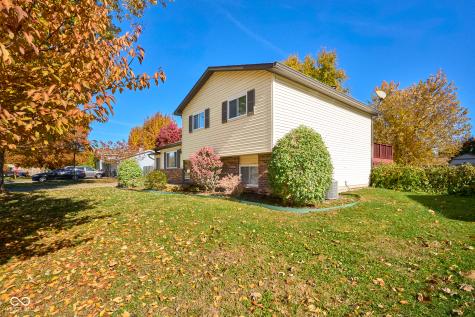 1165 Apple Valley Road Greenwood IN 46142