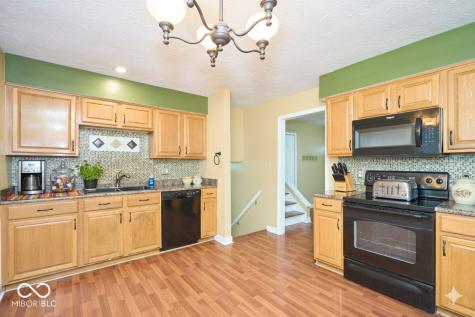 1165 Apple Valley Road Greenwood IN 46142