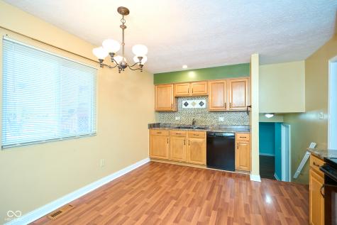 1165 Apple Valley Road Greenwood IN 46142