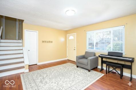 1165 Apple Valley Road Greenwood IN 46142