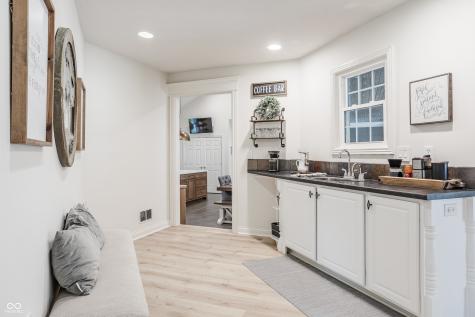 15505 Little Eagle Creek Avenue Zionsville IN 46077