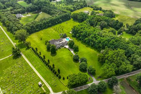 15505 Little Eagle Creek Avenue Zionsville IN 46077