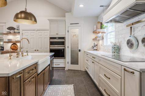 15505 Little Eagle Creek Avenue Zionsville IN 46077