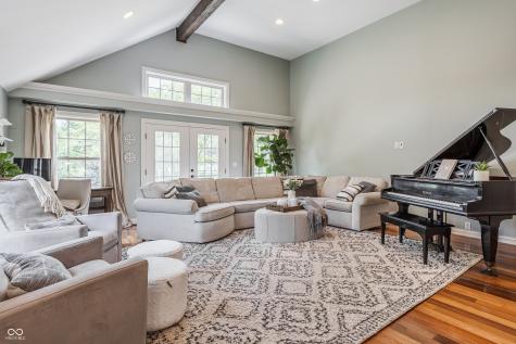 15505 Little Eagle Creek Avenue Zionsville IN 46077
