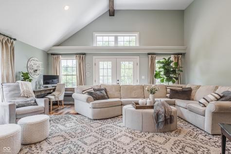 15505 Little Eagle Creek Avenue Zionsville IN 46077
