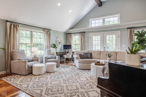 15505 Little Eagle Creek Avenue Zionsville IN 46077