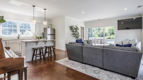 15505 Little Eagle Creek Avenue Zionsville IN 46077
