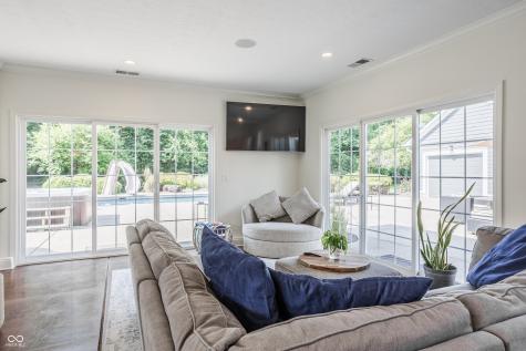 15505 Little Eagle Creek Avenue Zionsville IN 46077
