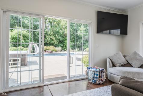 15505 Little Eagle Creek Avenue Zionsville IN 46077
