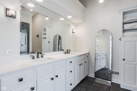 15505 Little Eagle Creek Avenue Zionsville IN 46077
