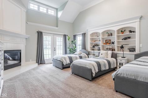 15505 Little Eagle Creek Avenue Zionsville IN 46077
