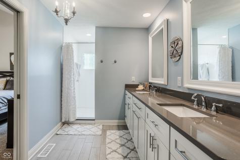 15505 Little Eagle Creek Avenue Zionsville IN 46077