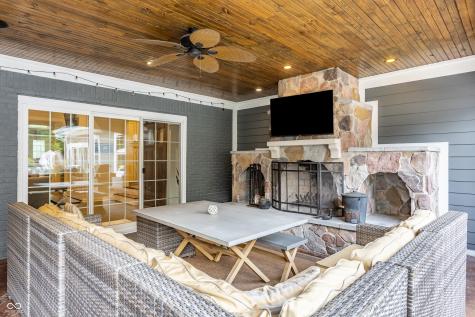 15505 Little Eagle Creek Avenue Zionsville IN 46077