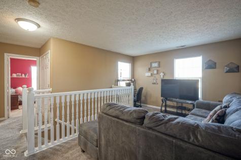 3693 Dayflower Way Indianapolis IN 46235