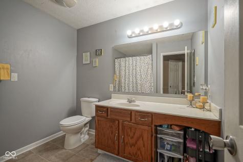3693 Dayflower Way Indianapolis IN 46235