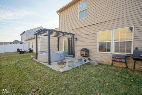 3693 Dayflower Way Indianapolis IN 46235