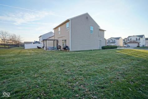 3693 Dayflower Way Indianapolis IN 46235