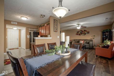 3693 Dayflower Way Indianapolis IN 46235