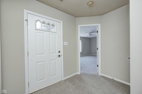 2102 Yosemite Drive Lebanon IN 46052