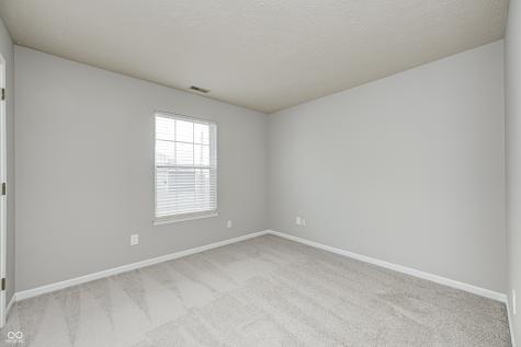 2102 Yosemite Drive Lebanon IN 46052