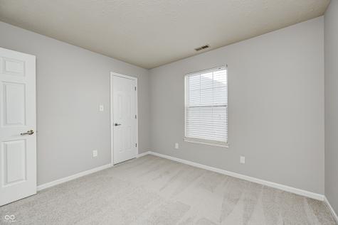 2102 Yosemite Drive Lebanon IN 46052