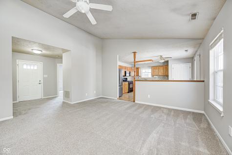 2102 Yosemite Drive Lebanon IN 46052