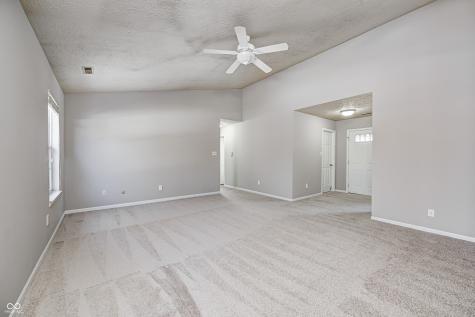 2102 Yosemite Drive Lebanon IN 46052