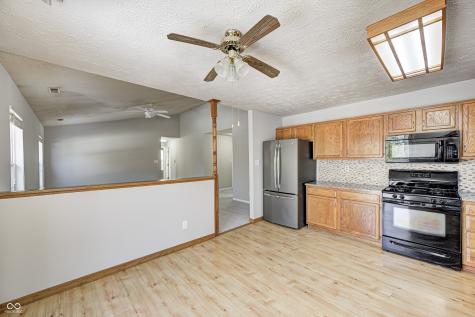 2102 Yosemite Drive Lebanon IN 46052