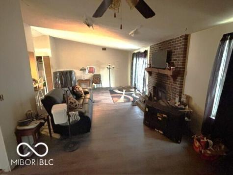 8527 Zephyr Drive Indianapolis IN 46217