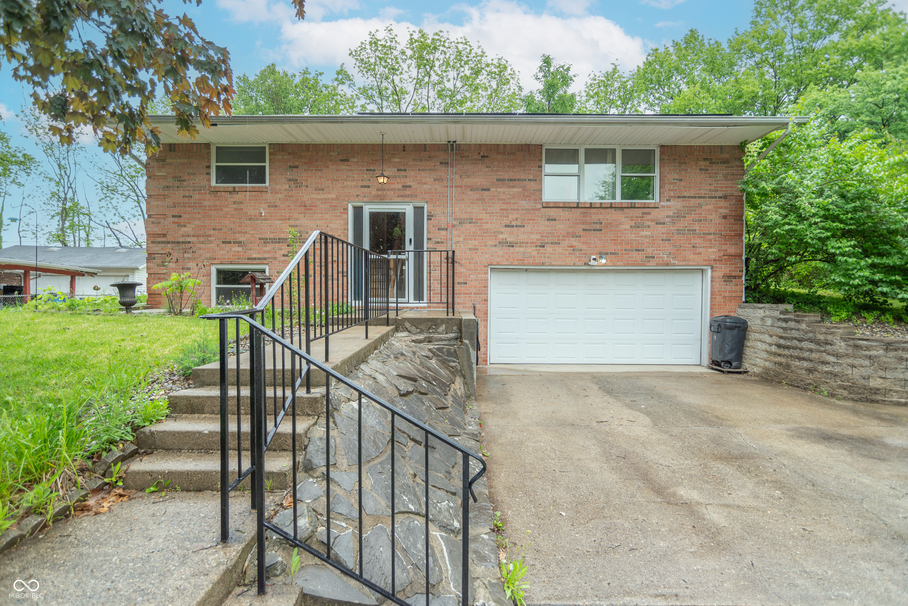 6524 Doris Drive Indianapolis IN 46214