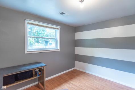 6524 Doris Drive Indianapolis IN 46214