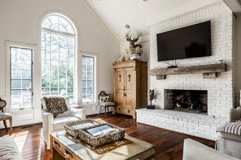 10605 Winterwood Carmel IN 46032