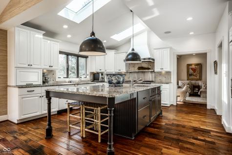 10605 Winterwood Carmel IN 46032