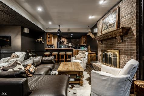 10605 Winterwood Carmel IN 46032