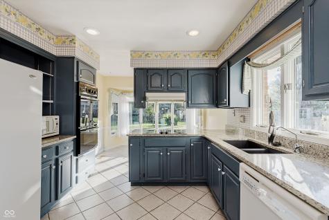 2504 NW Raintree Drive New Castle IN 47362