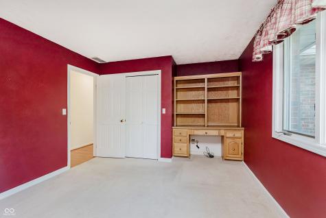 2504 NW Raintree Drive New Castle IN 47362