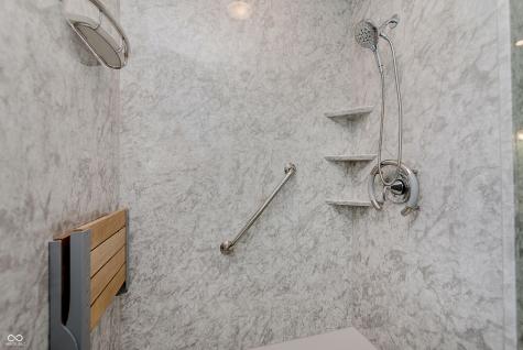 2504 NW Raintree Drive New Castle IN 47362
