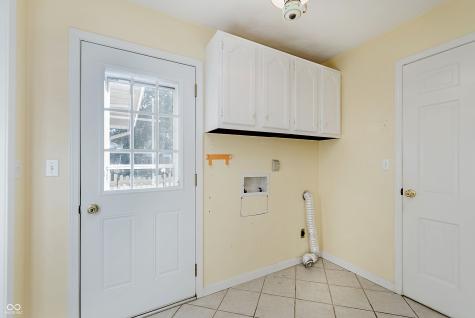 2504 NW Raintree Drive New Castle IN 47362