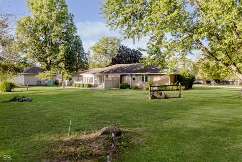 2504 NW Raintree Drive New Castle IN 47362