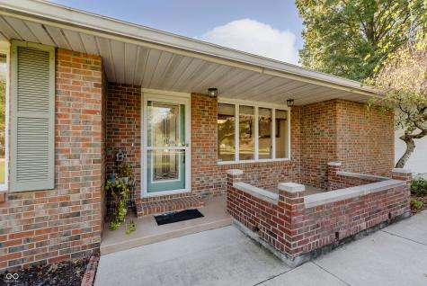 2504 NW Raintree Drive New Castle IN 47362