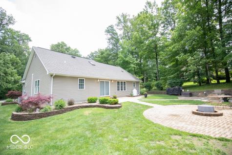 495 Persimmon Drive North Vernon IN 47265